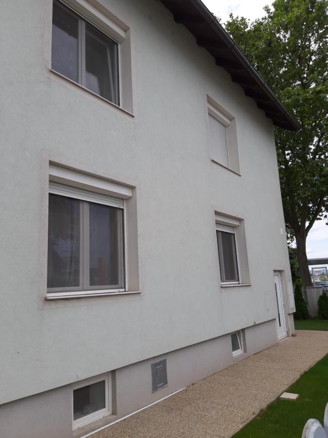 Eisenstadt Apartments Екстер'єр фото